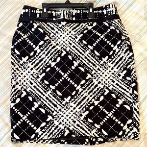 Stylish Black and White Women's Skirt